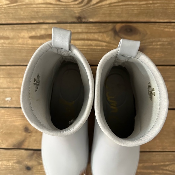 Sam Edelman Gray Winter & Rain Boots - Picture 2 of 6